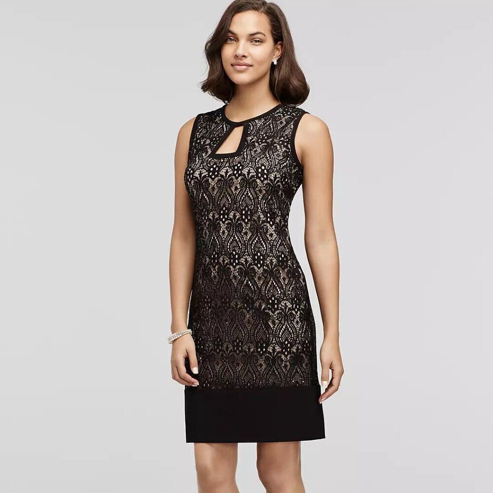 Short Lace Sheath Dress with Keyhole